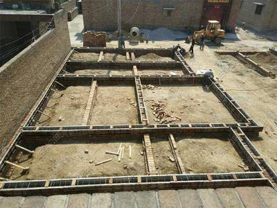 山西農(nóng)村工頭的施工絕技 屋頂鋪土實現(xiàn)防水與保溫